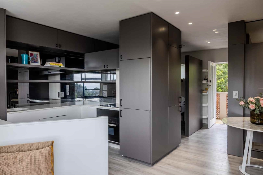 1 Bedroom Property for Sale in Tamboerskloof Western Cape